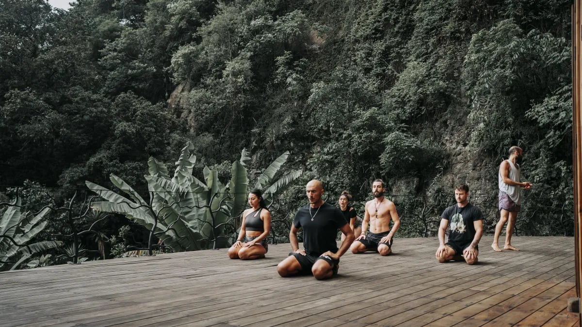 Valley meditation group